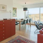 Cozy Apartment With Sunny Terrace