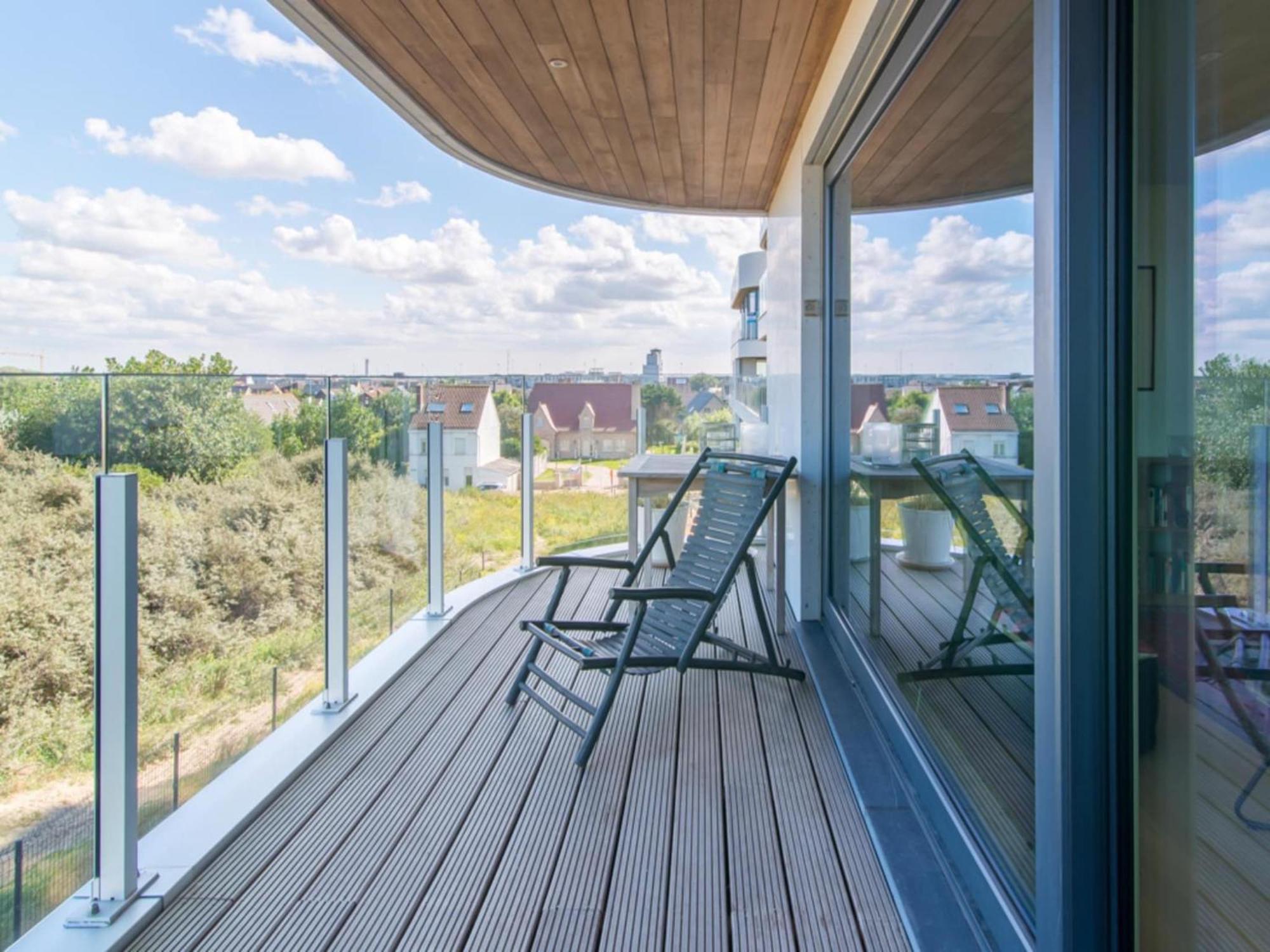 Cozy With Sunny Terrace